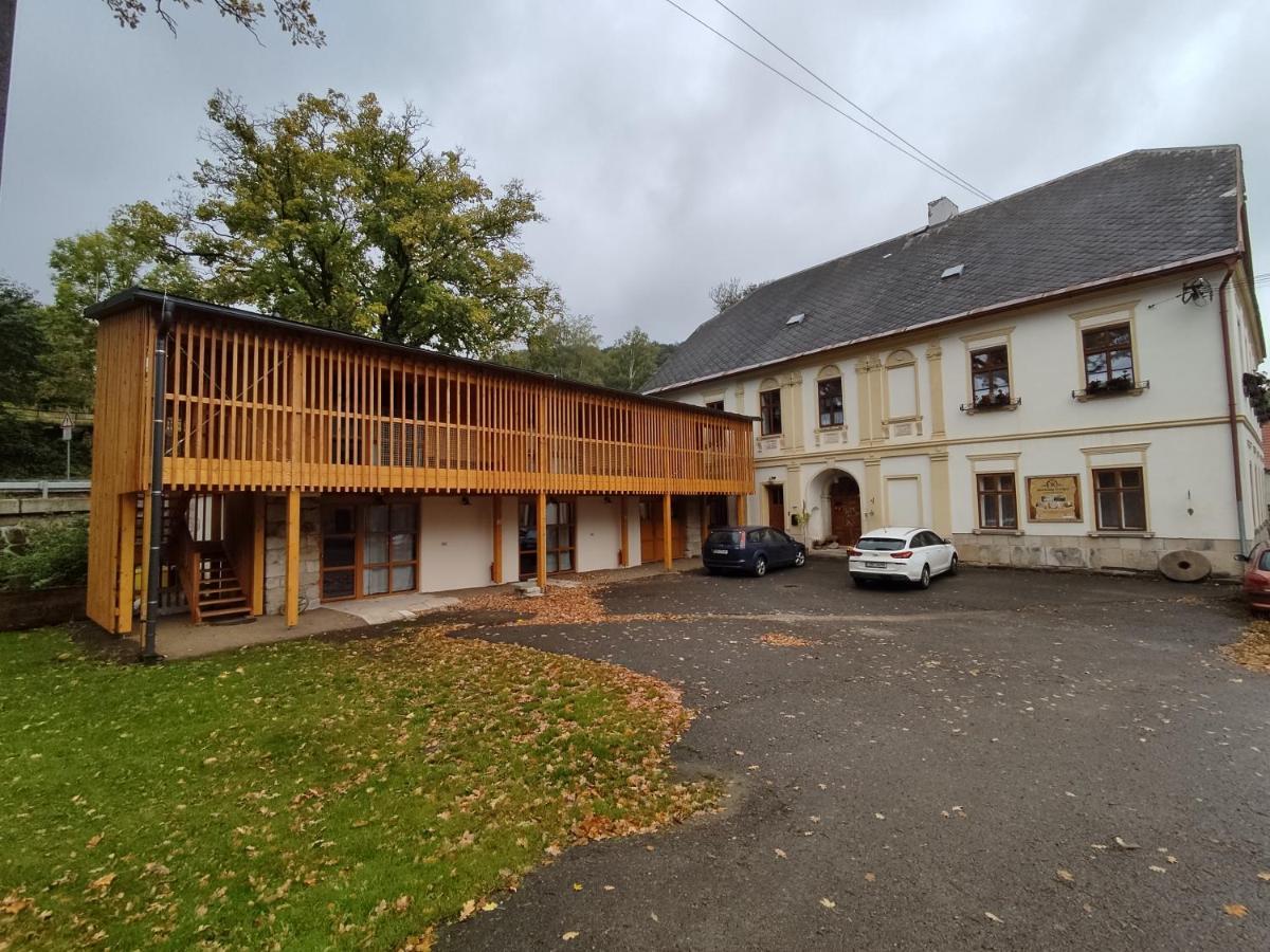 Apartment Ve Mlýně Teplice nad Metují Exteriér fotografie